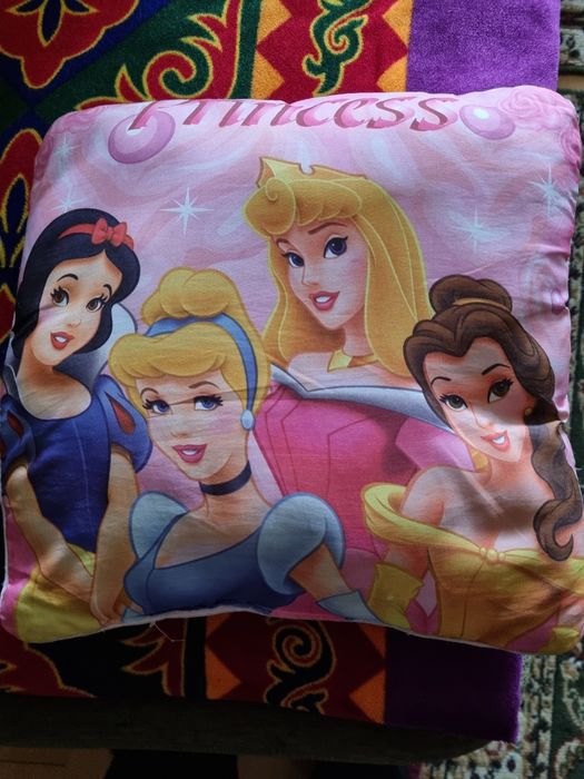 Продам одеяло для девочек