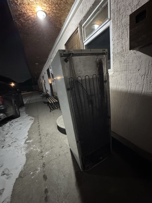 Продам холодильник