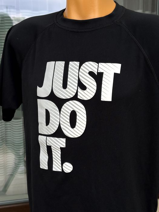 Мъжка тениска Nike Dri-Fit - размер L, отлично състояние