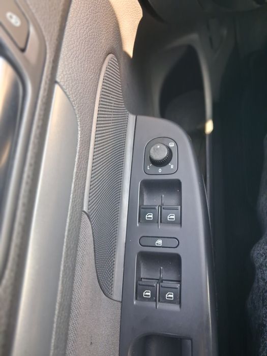 Фоксваген голф комби 1.9 дизел 105 кс. Регистриран годишна винетка