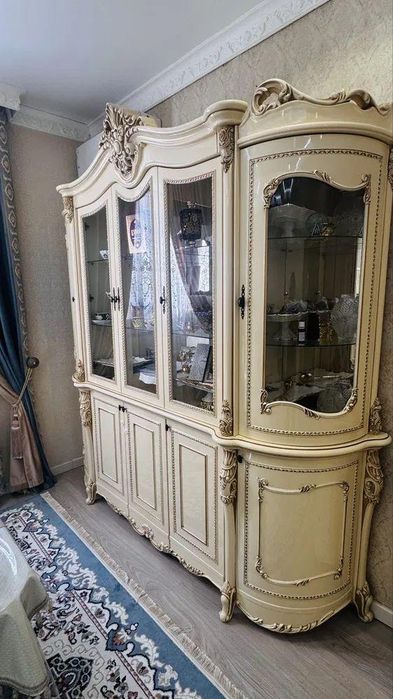 Мебель, гарнитура почти новый.