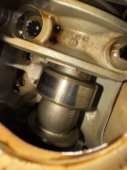 Двигатель мерседес 104 3.2