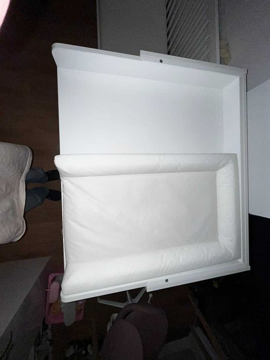 Бебешко легло до 4 годишна възраст и шкаф за дрех