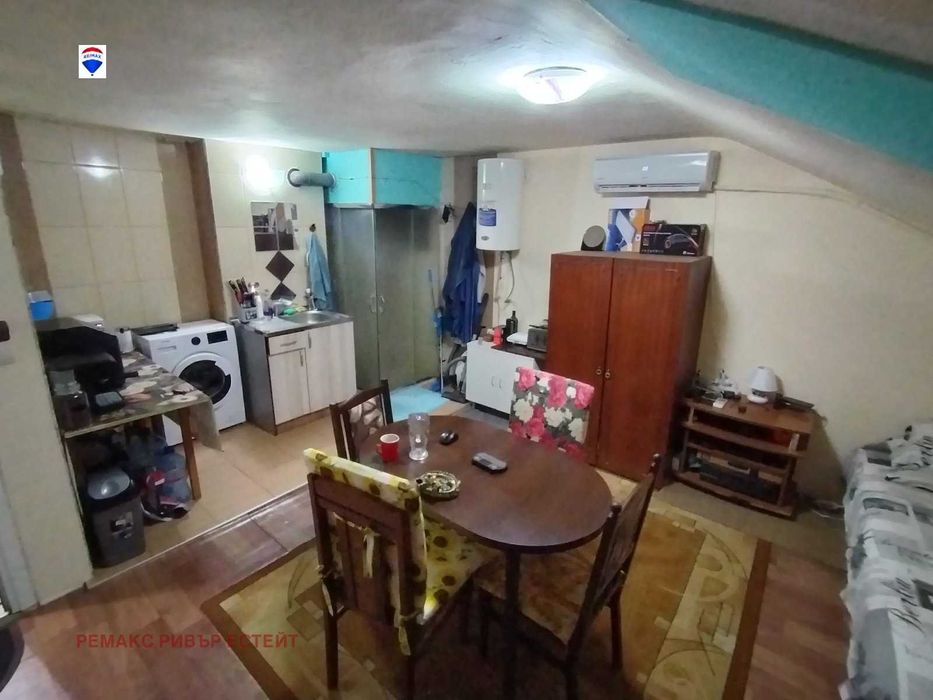 Продава се Тристаен апартамент в Русе, Дружба 1 - 100 кв.м за 1289 €/кв.м - Снимка #2