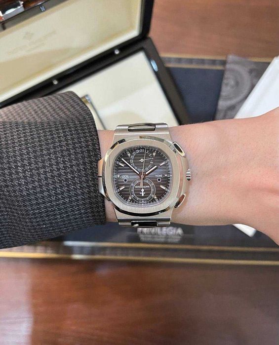 Patek Philippe Nautilus 5990