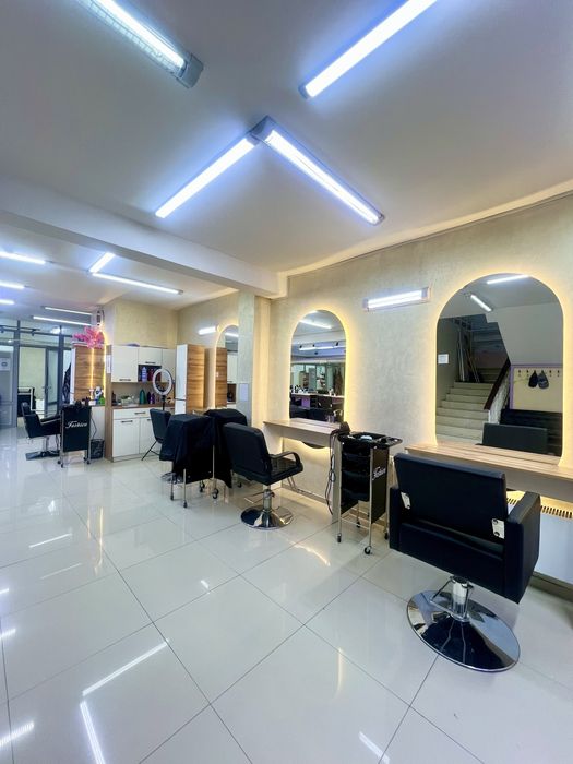 Сдам в аренду парикмахерское кресло