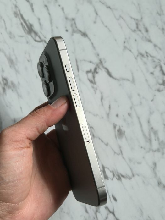 Vand/Schimb iPhone 15 Pro 256gb