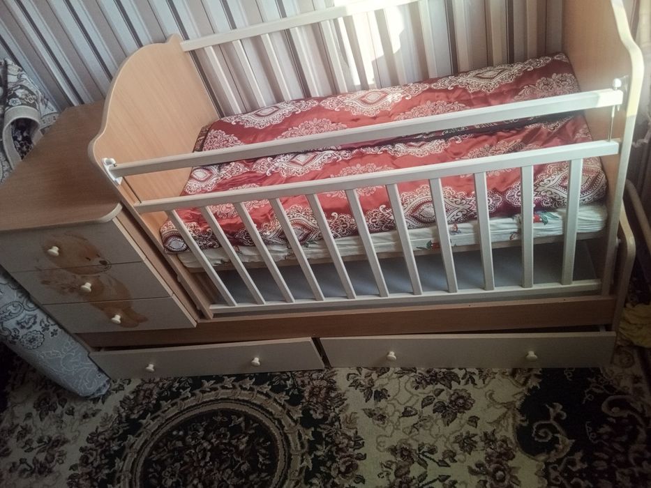 Детский манеж с комодом