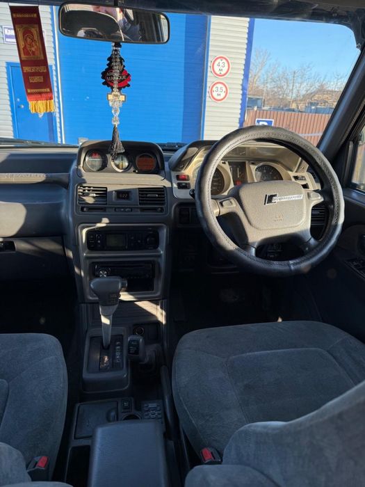 Продам машину Mitsubisi Pajero