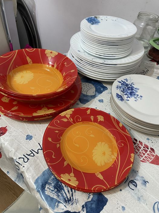 СРОЧНО Тарелки недорого