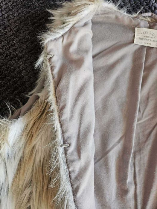 Елеци ZARA пухени