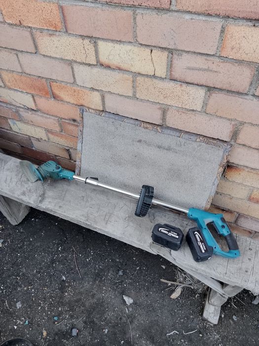 Газонокосилка продам