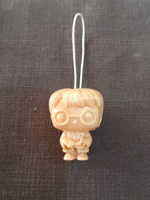 Златен Хари Потър