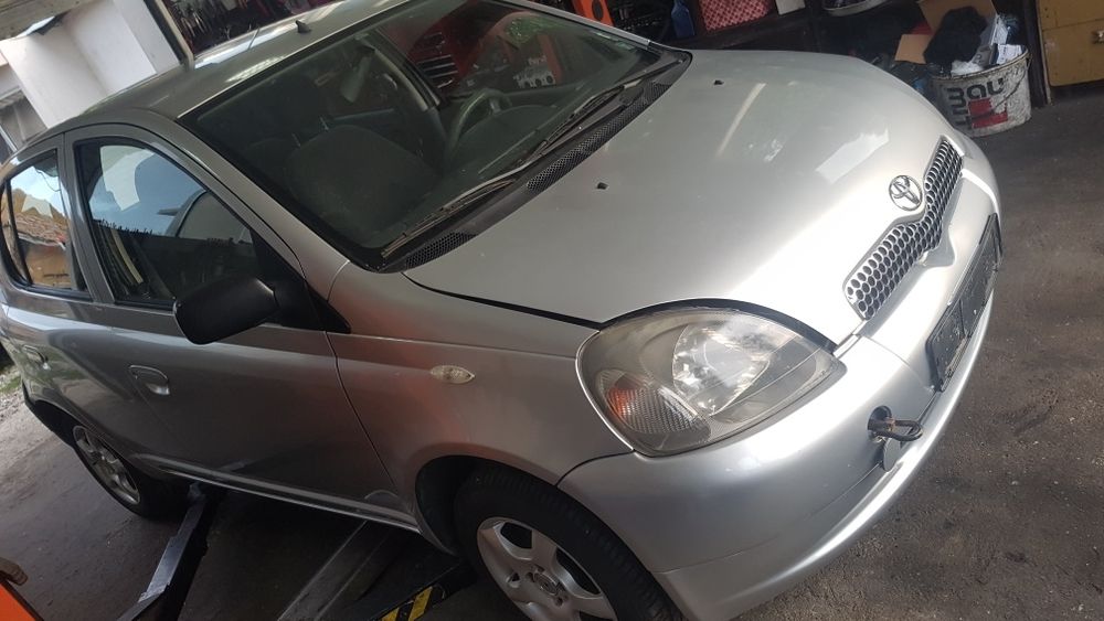 Тойота ярис 1.0 бензин на части