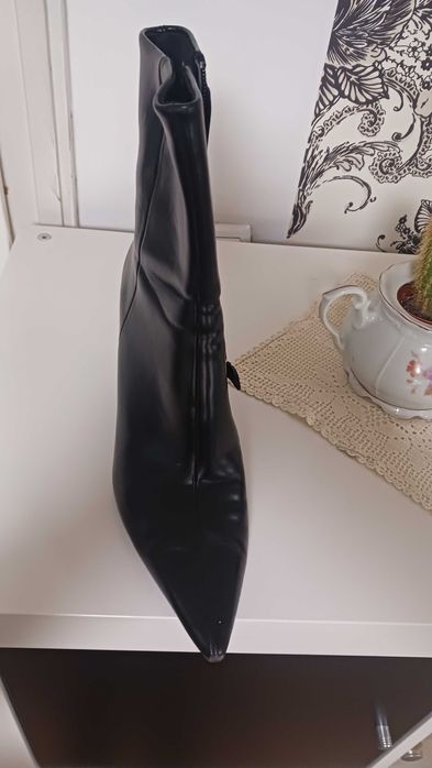 Елегантни ботички Зара