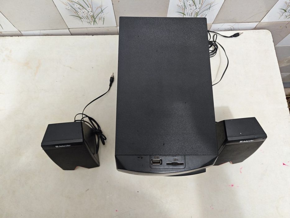 Defender X361 sotiladi, tiniq, 350 ming