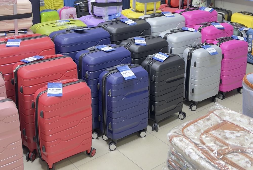 Пътнически куфар за ръчен багаж 55x40x20 см Лек полипропилен 4 колела