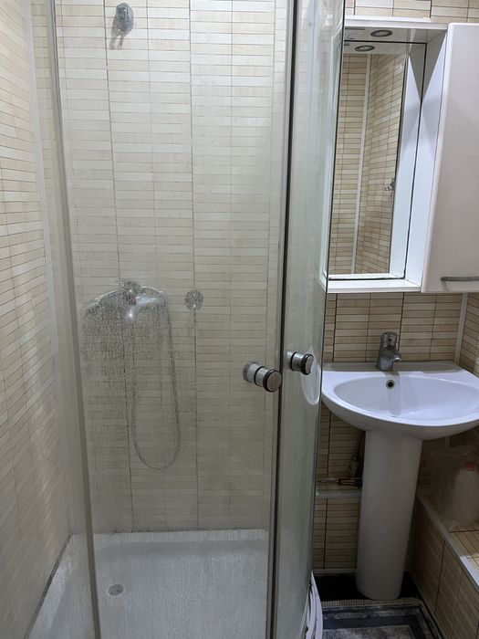 Продам душевую кабину