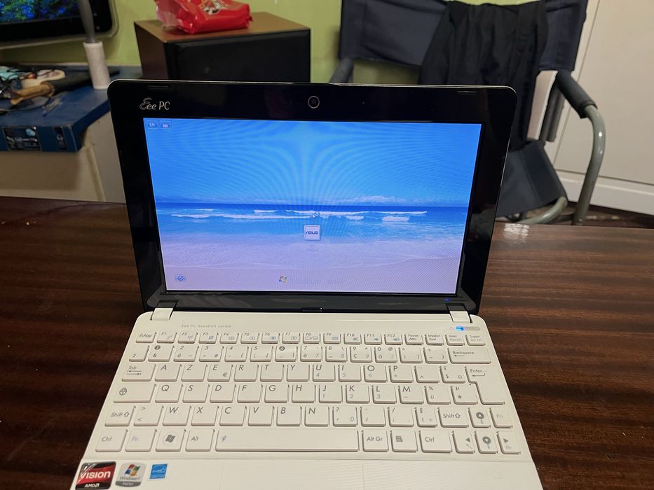 Продавам Asus EeePC