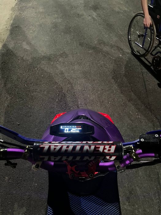 Продаю М8про liya