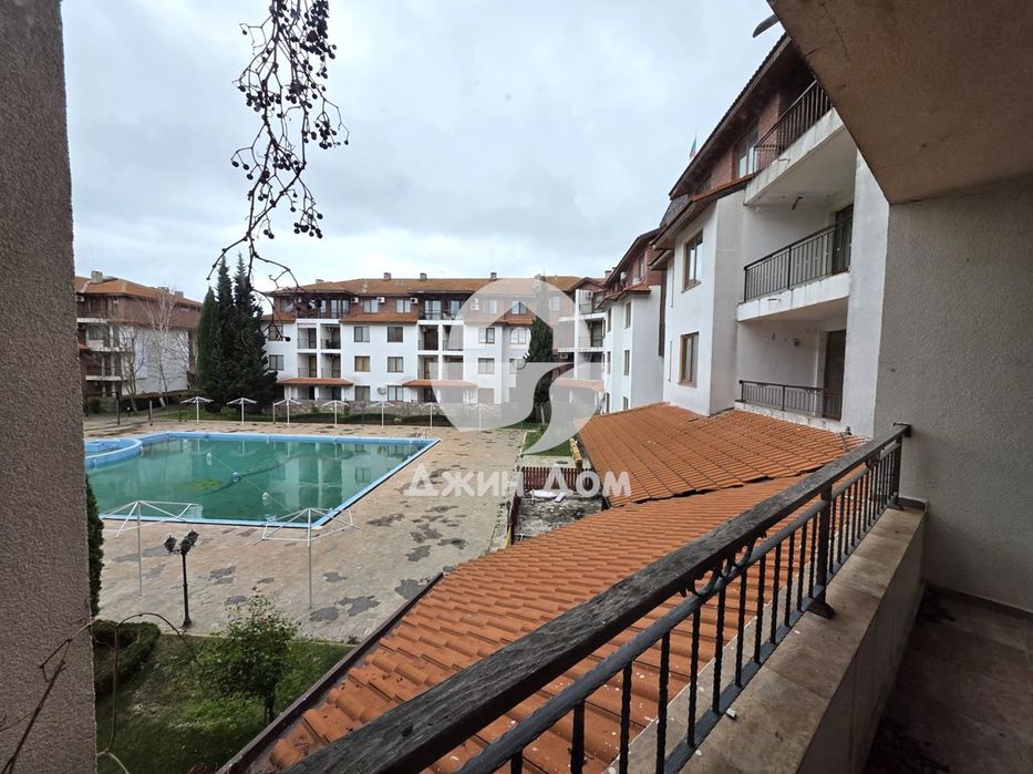 Тристаен апартамент в к-с „Аполон 3“, с. Равда