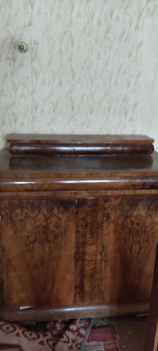 Mobilier lemn cires anii 1950