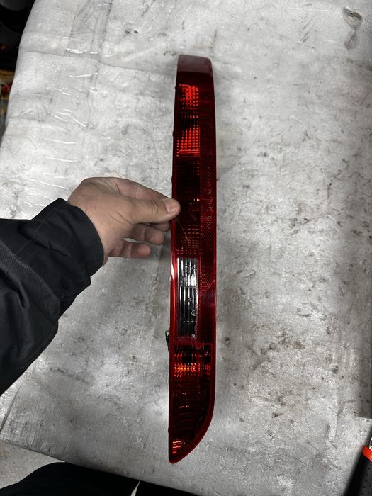 Stop dreapta bara spate audi q5.8R.