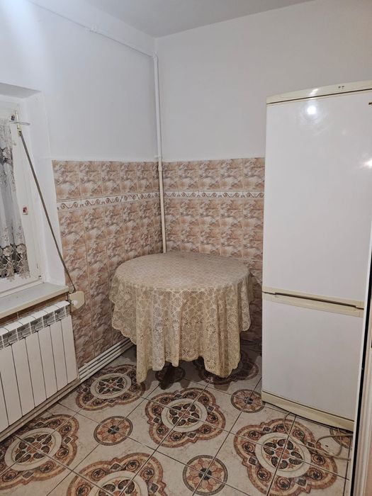 Inchiriez apartament 2 cam.Centru Bacau