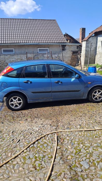 FORD Focus 2002 — imagine 4