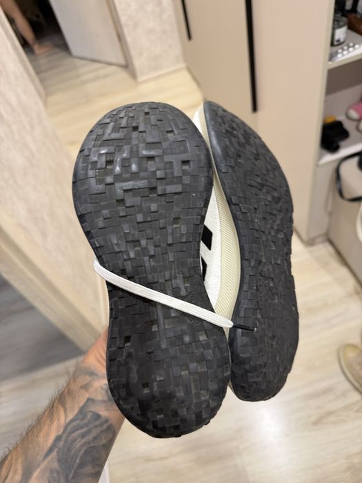 Кроссовки adidas