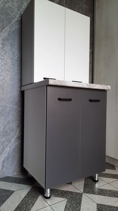 Продам тумбу с мойкой и сушкой