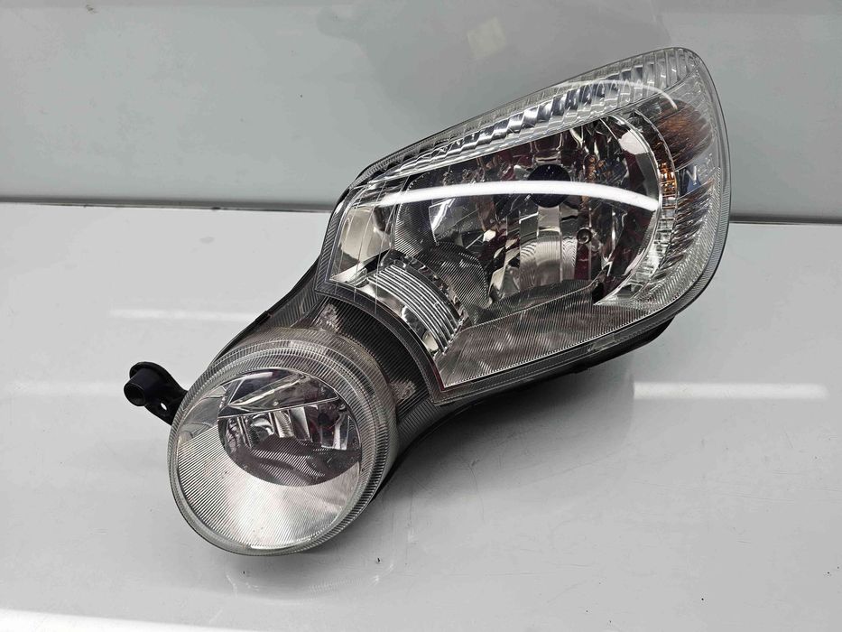 Far stanga Skoda Yeti (5L) [Fabr 2009-2020] 5L2941015A