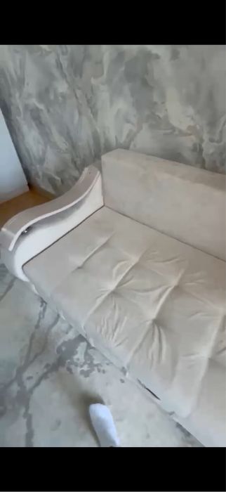 Продам диван и стулья