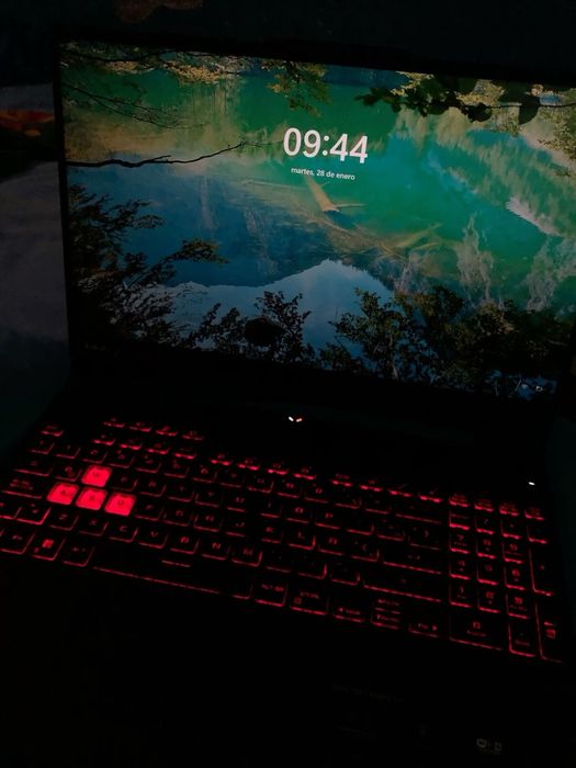Игровой ноутбук Acer nitro v15
