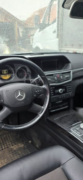 Mercedes Benz e 250