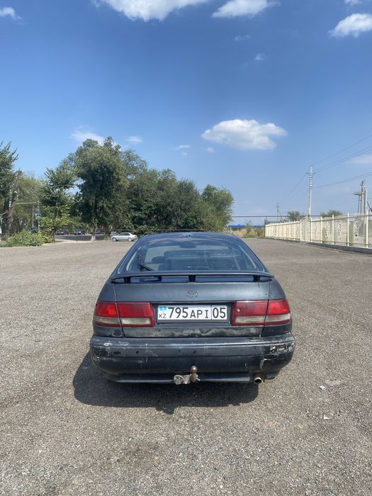 Toyota Carina E