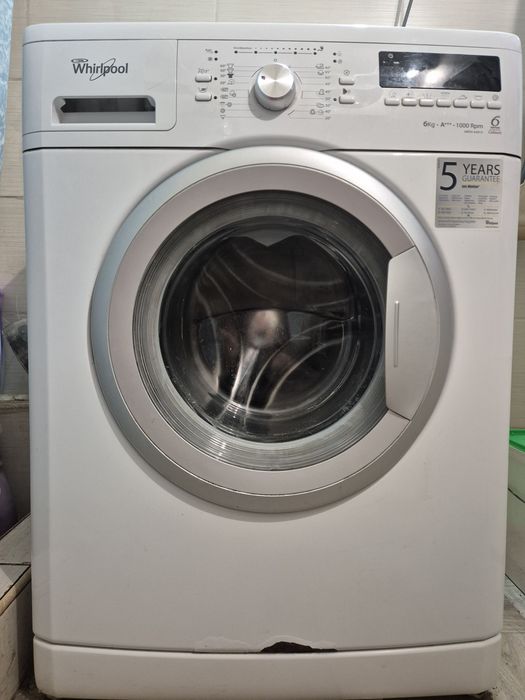 Masina de spalat rufe SLIM WHIRLPOOL 6TH SENSE