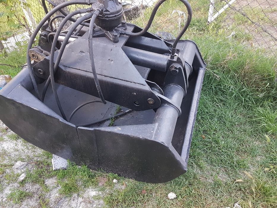 Отпушване на канали, почистване на септични ями, самосвал и кран