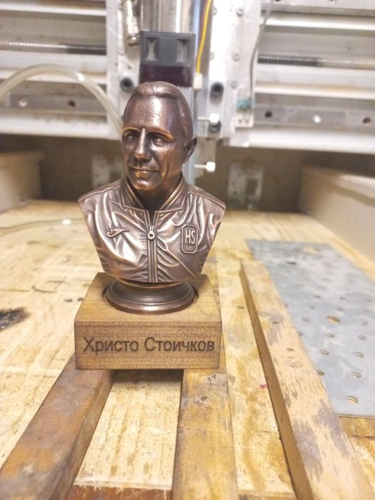 Статуетка- бюст на "Христо Стоичков".Медна галванопластика.