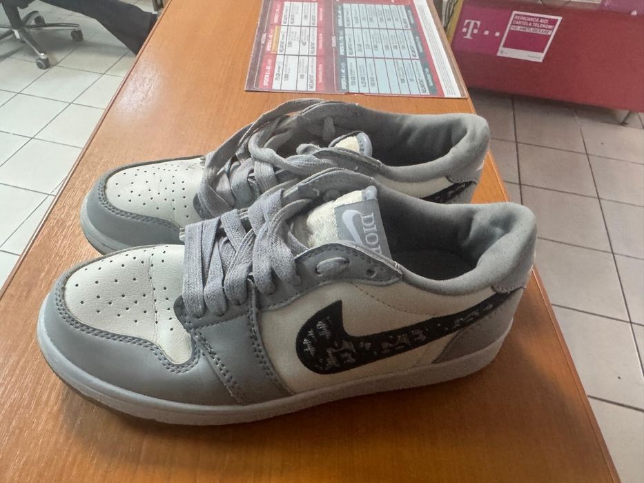 Vind Nike Dior marime 38