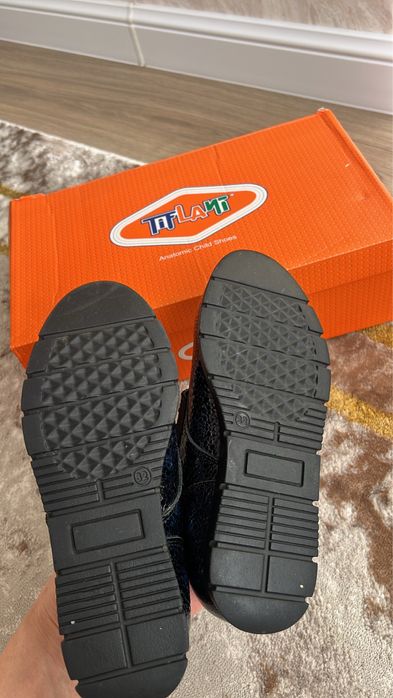 Продам обувь Tifflani