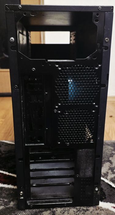 Carcasa PC Middletower alimentare SATA, 4 bay, silver&black, USB