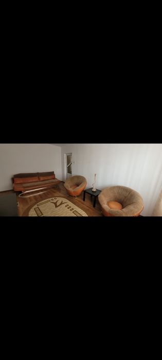 Închiriez apartament 2 camere, micro 6