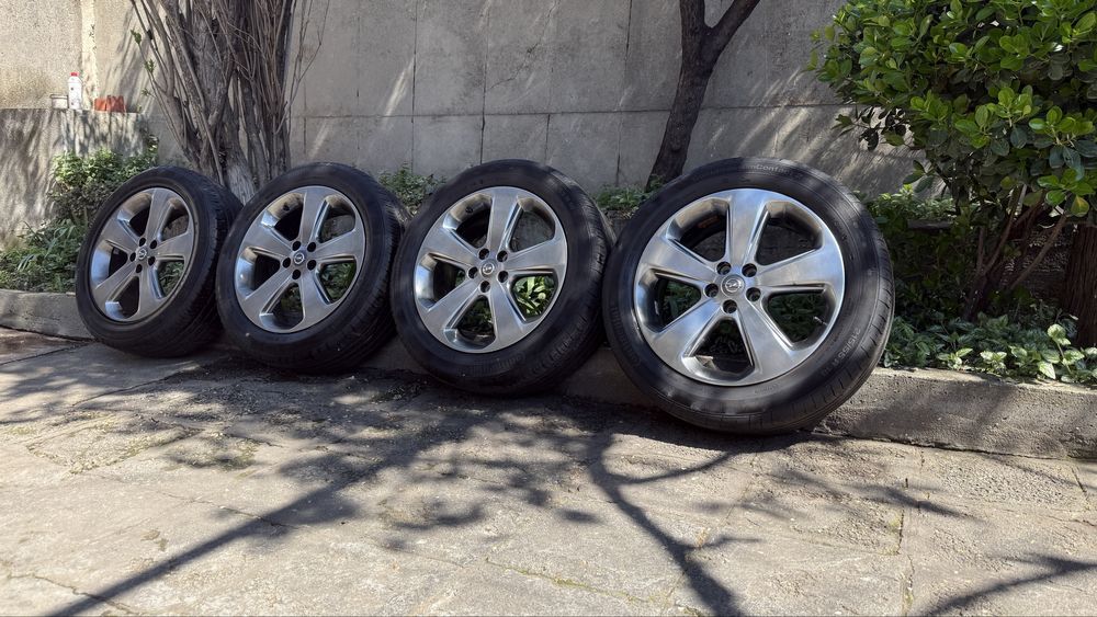 Джанти с гуми и датчици за опел 5х105 18”