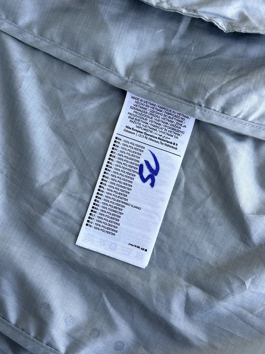 Дамско яке / ветровка Nike 2-в-1 (Lux Iridescent) - размер L, Отлично състояние