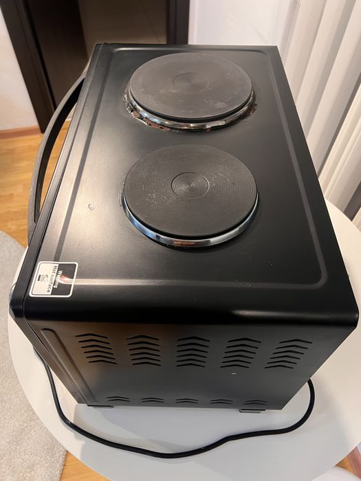 Cuptor electric Heinner cu doua plite, folosit de trei ori