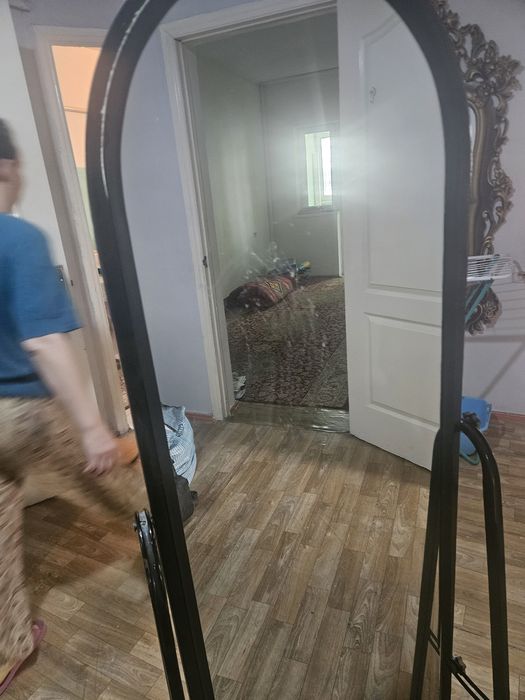 Продаётся зеркало