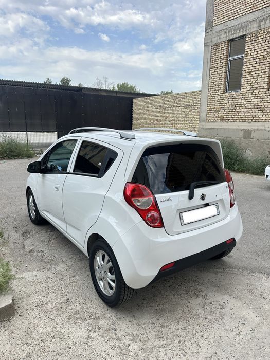 Spark Avtomat 2020y sotiladi