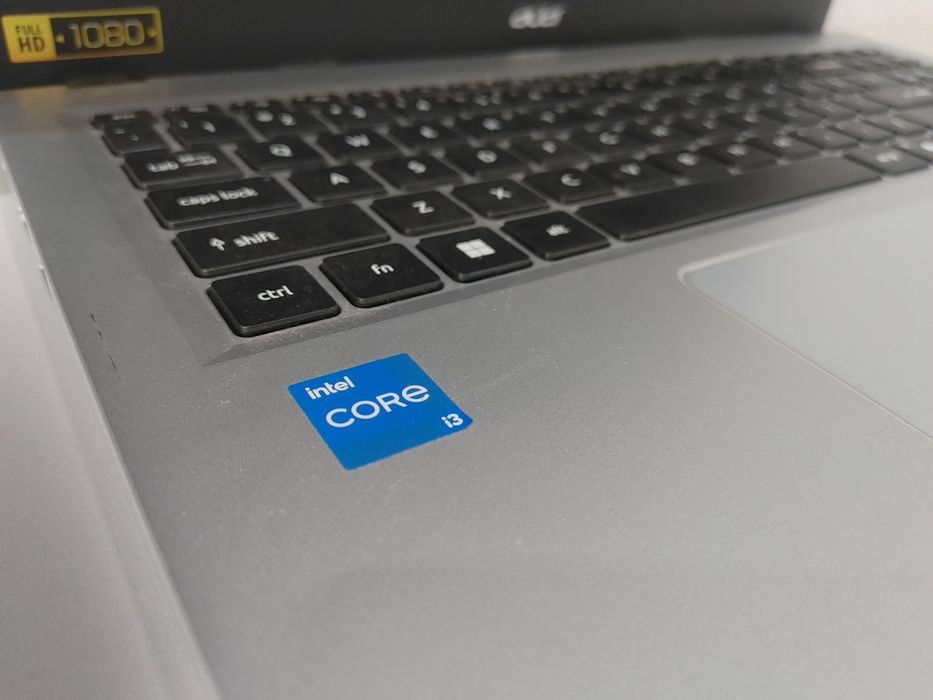 Acer aspire core i3 n305 DDR5 8GB