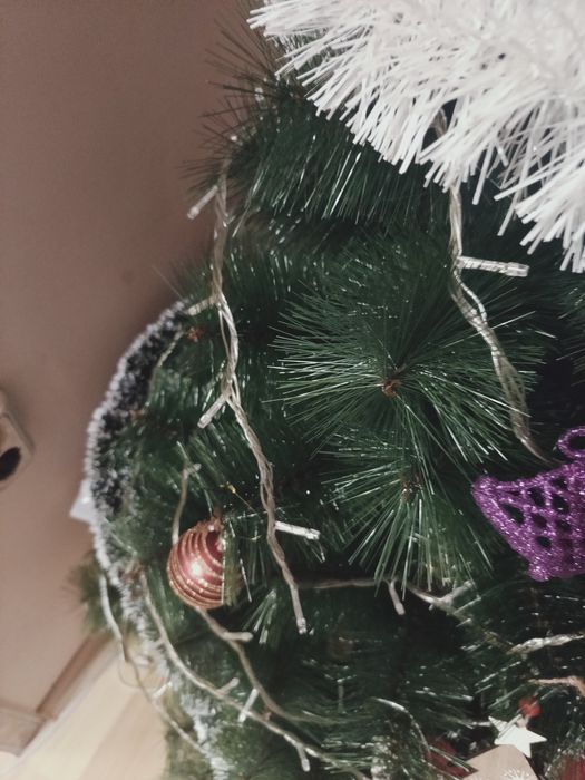 Красива коледна елха